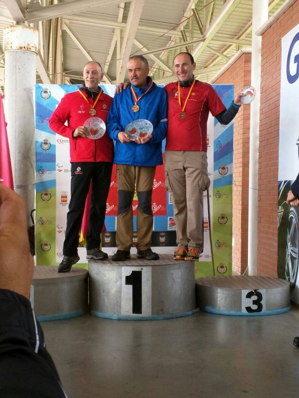 Tres Medallas "al aire libre"